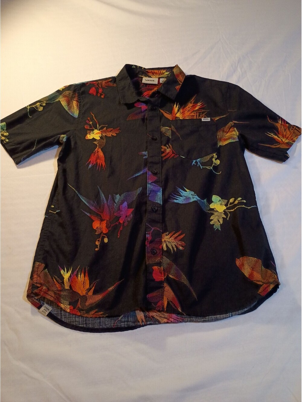 Vans Men's Large Black Floral Short Sleeve Button-Up Shirt